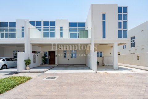 Townhouse in Dubai 3 bedrooms, 174.82 sq.m. № 95385