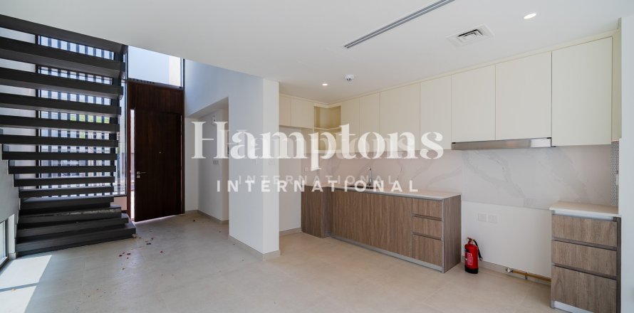 تاون هاوس في Al Manara, Jumeirah Village Triangle, دبي 4 غرف نوم, 255.483 م² رقم 95396