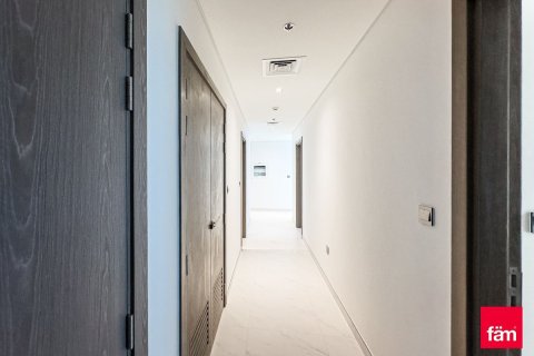 Apartment in Dubai 3 bedrooms, 181 sq.m. № 120744 - photo 8