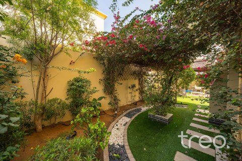 فيلا في The Springs, دبي 2 غرف نوم, 156.63 م² رقم 123557 - صورة 13