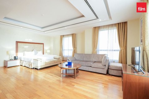 Снять в аренду квартиру в Дубай Марине, Дубай: 4 спальни, 557.4м², № 18603 - фото 3