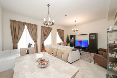 Apartment in Uptown Motor City, Motor City, Dubai 2 bedrooms, 182 sq.m. № 134473