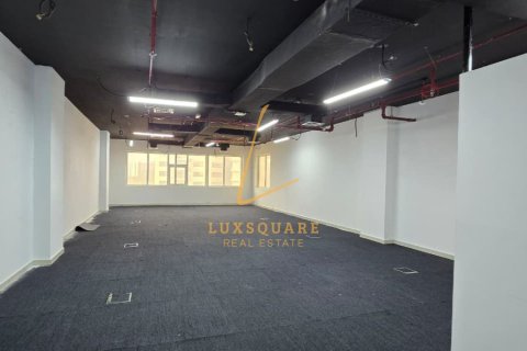 Oficina en Dubai Investment Park, Dubai, 123 m², № 134475