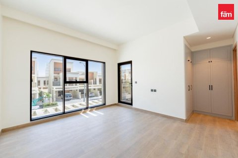 Townhouse in Dubai 4 bedrooms, 145.2 sq.m. № 119052 - photo 11