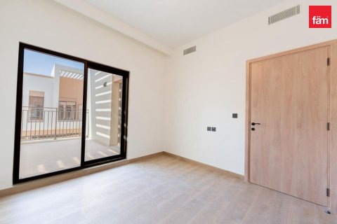 Townhouse in Dubai 4 bedrooms, 145.2 sq.m. № 119052 - photo 7