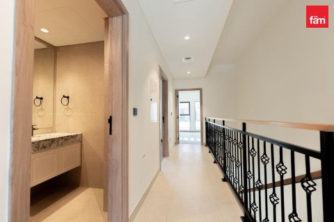Townhouse in Dubai 4 bedrooms, 145.2 sq.m. № 119052 - photo 18