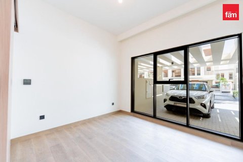 Townhouse in Dubai 4 bedrooms, 145.2 sq.m. № 119052 - photo 4