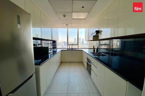 Apartment in Dubai 3 bedrooms, 136 sq.m. № 119051 - photo 6