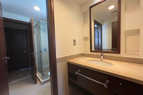 Villa in Dubai 3 bedrooms, 302 sq.m. № 101207 - photo 14