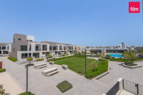 فيلا في دبي 3 غرف نوم, 127.9 م² رقم 115381 - صورة 3