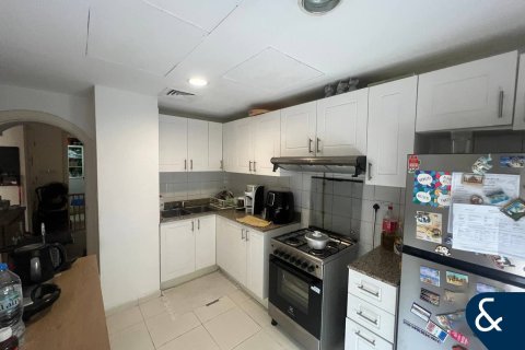 Купить виллу в The Springs, Дубай: 2 спальни, 157м², № 75914 - фото 2