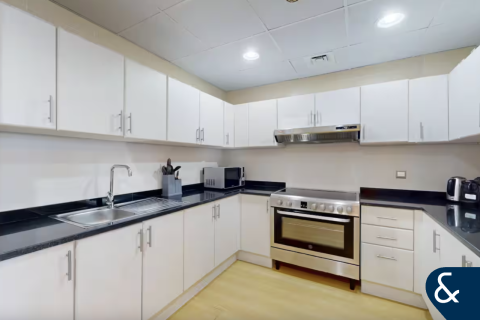 Appartement à Jumeirah Lake Towers, Dubai, 1 chambre, 77 m², № 75910 - photo 7