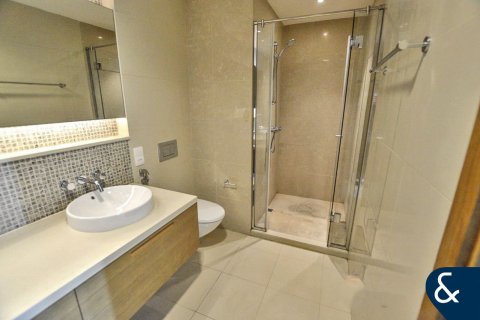 Купить квартиру в Даунтаун Дубай (Даунтаун Бурдж Дубай), Дубай: 2 спальни, 114м², № 75909 - фото 5