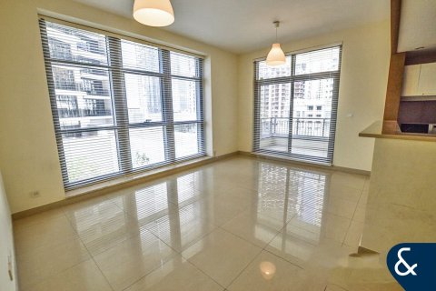 Купить квартиру в Даунтаун Дубай (Даунтаун Бурдж Дубай), Дубай: 2 спальни, 114м², № 75909 - фото 2