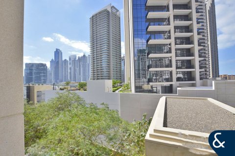 Купить квартиру в Даунтаун Дубай (Даунтаун Бурдж Дубай), Дубай: 2 спальни, 114м², № 75909 - фото 3