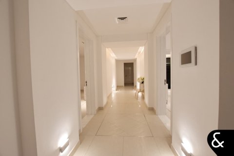 Купить виллу в Signature Villas, Пальма Джумейра, Дубай: 6 спален, 1313м², № 75906 - фото 26