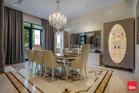 Снять в аренду виллу в Пальме Джумейре, Дубай: 5 спален, 340.2м², № 47155 - фото 8