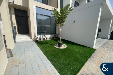 Villa en EMAAR South, Dubai South (Dubai World Central), Dubai, 4 dormitorios, 397 m², № 74417 - foto 4