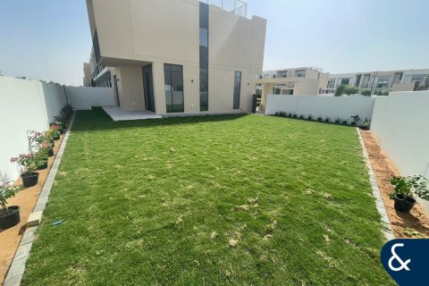 Villa en EMAAR South, Dubai South (Dubai World Central), Dubai, 4 dormitorios, 397 m², № 74417 - foto 1