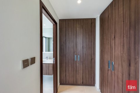 Apartment in Dubai 2 bedrooms, 105.4 sq.m. № 11548 - photo 8