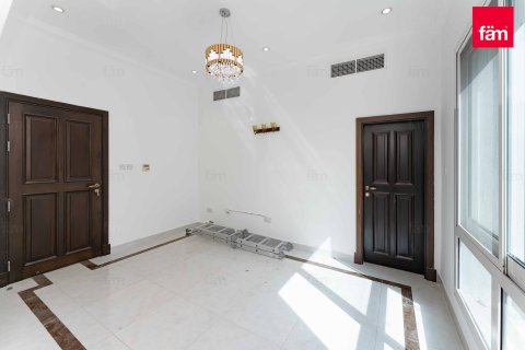 فيلا في دبي 4 غرف نوم, 527.4 م² رقم 11550 - صورة 4