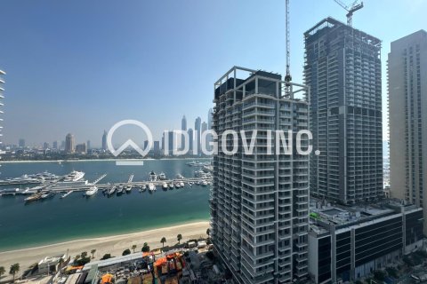 Снять в аренду квартиру в EMAAR Beachfront, Dubai Harbour, Дубай: 2 спальни, 142м², № 38289 - фото 2