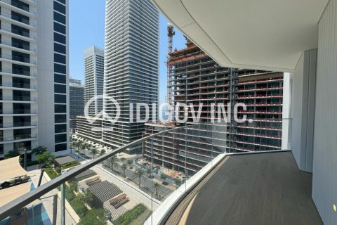 Снять в аренду квартиру в EMAAR Beachfront, Dubai Harbour, Дубай: 2 спальни, 109м², № 38292 - фото 2