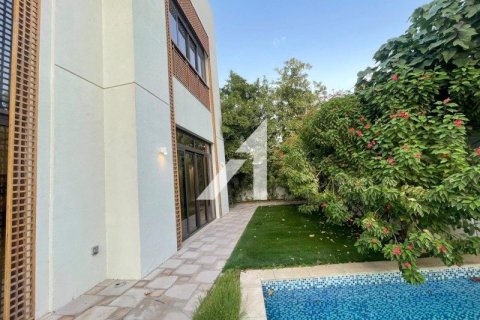 Villa en District One, Dubai, 5 dormitorios, 879.9 m², № 8885 - foto 5