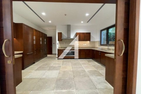 Villa en District One, Dubai, 5 dormitorios, 879.9 m², № 8885 - foto 16
