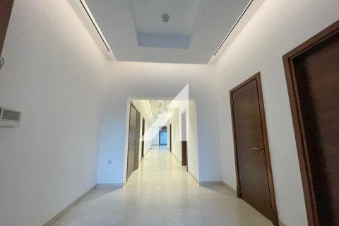 Villa en District One, Dubai, 5 dormitorios, 879.9 m², № 8885 - foto 15