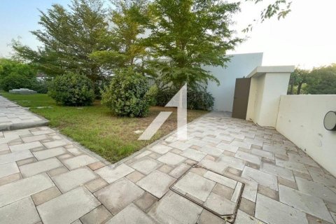 Villa en District One, Dubai, 5 dormitorios, 879.9 m², № 8885 - foto 4