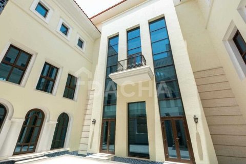 Villa in Dubai 7 bedrooms, 2148.1 sq.m. № 7085 - photo 14