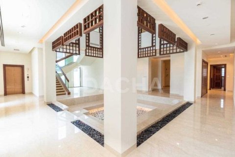 Villa in Dubai 7 bedrooms, 2148.1 sq.m. № 7085 - photo 6