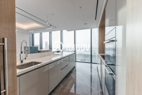 Apartment in Dubai Internet City, Dubai 4 bedrooms, 447.33 sq.m. № 120871 - photo 24