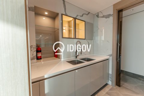Apartment in Dubai Internet City, Dubai 4 bedrooms, 447.33 sq.m. № 120871 - photo 23
