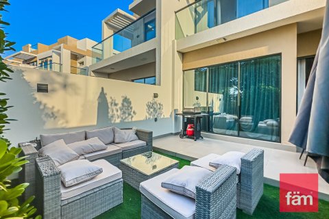 Townhouse in Dubai 3 bedrooms, 151.6 sq.m. № 114794 - photo 4
