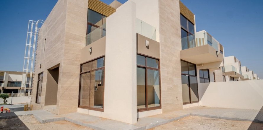 Adosado en Dubai, 4 dormitorios, 288.2 m², № 119182