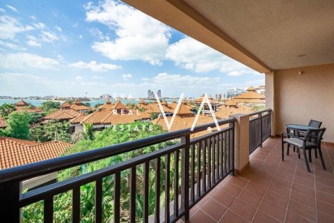 Купить квартиру в Пальме Джумейре, Дубай: 1 спальня, 107.6м², № 52564 - фото 1