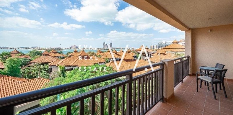 Квартира в Пальме Джумейре, Дубай, 1 спальня, 107.6м², № 52564