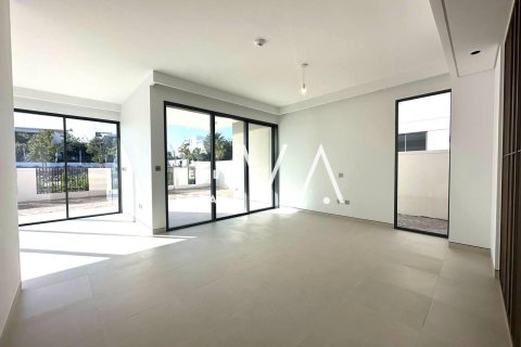 Villa in Dubai 4 bedrooms, 404.95 sq.m. № 52562 - photo 6