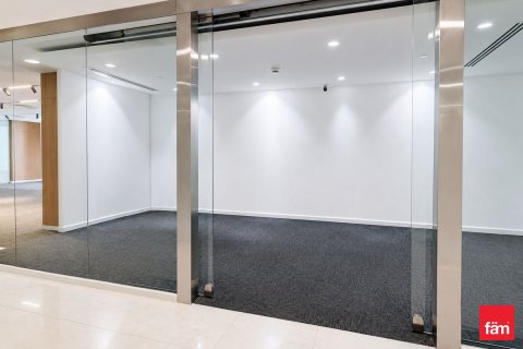 Bureau à Sheikh Zayed Road, Dubai, 236.1 m², № 112425 - photo 3