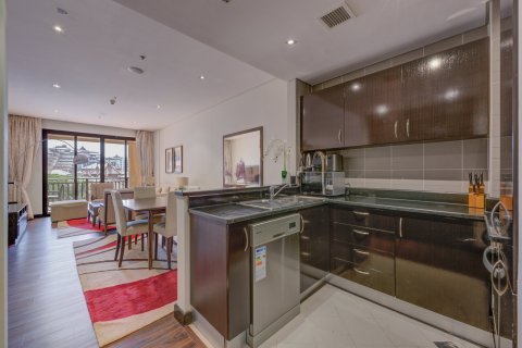 Appartement à Palm Jumeirah, Dubai, 1 chambre, 107 m², № 120434 - photo 4
