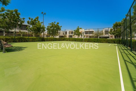 Villa in Dubai 3 bedrooms, 419 sq.m. № 120433 - photo 21