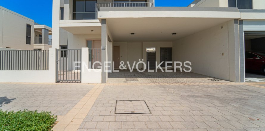 Villa in Dubai 3 bedrooms, 419 sq.m. № 120433