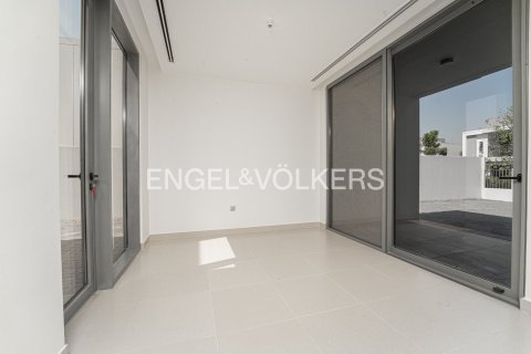 Villa in Dubai 3 bedrooms, 419 sq.m. № 120433 - photo 5