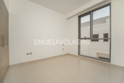 Villa in Dubai 3 bedrooms, 419 sq.m. № 120433 - photo 12