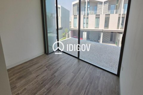 Villa en Dubai, 4 dormitorios, 512.08 m², № 120851 - foto 23