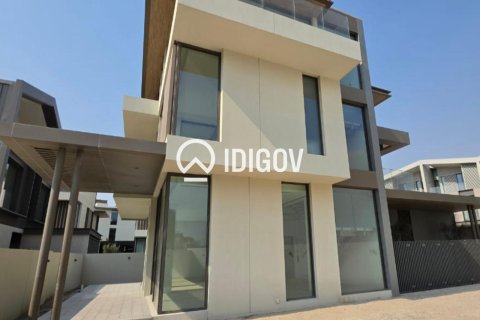 Villa en Dubai, 4 dormitorios, 512.08 m², № 120851