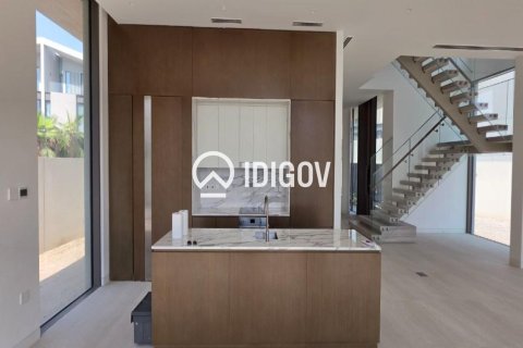 Villa en Dubai, 4 dormitorios, 512.08 m², № 120851 - foto 8