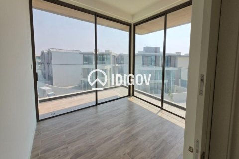 Villa en Dubai, 4 dormitorios, 512.08 m², № 120851 - foto 17